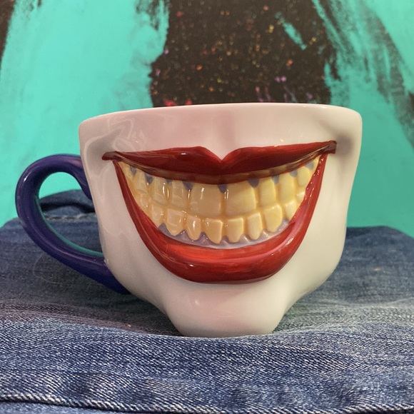 The Joker Mug - big grin - Picture 2 of 7